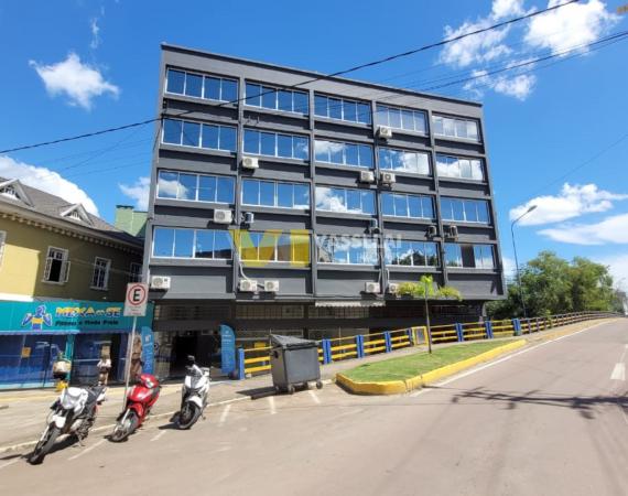 Sala Térrea em Área Central da Cidade para Venda