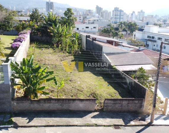 Terreno à Venda - Bairro Santana