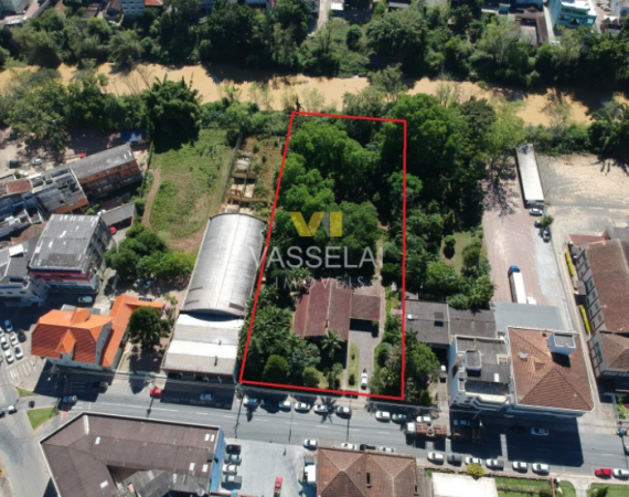 Casa para venda no Bairro Budag, em Rio do Sul