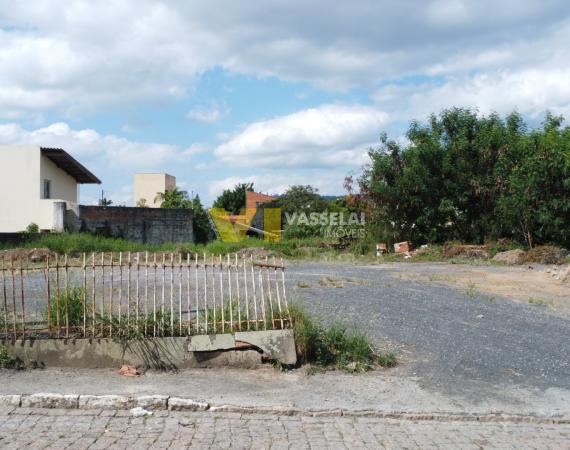 Terreno para venda no Bairro Canoas