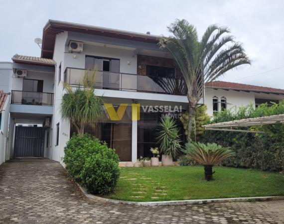 Casa de Alvenaria para Venda no Bairro Santana