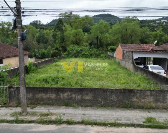 Terreno à Venda no Bairro Sumaré