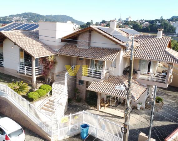 Casa de Alvenaria à Venda - Bairro Canta Galo