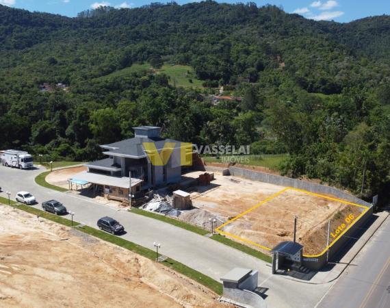 Lote 06 no Condomíno Fechado Hoffmann - Fundo Canoas