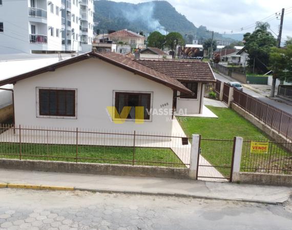 Casa Mista à Venda - Canta Galo
